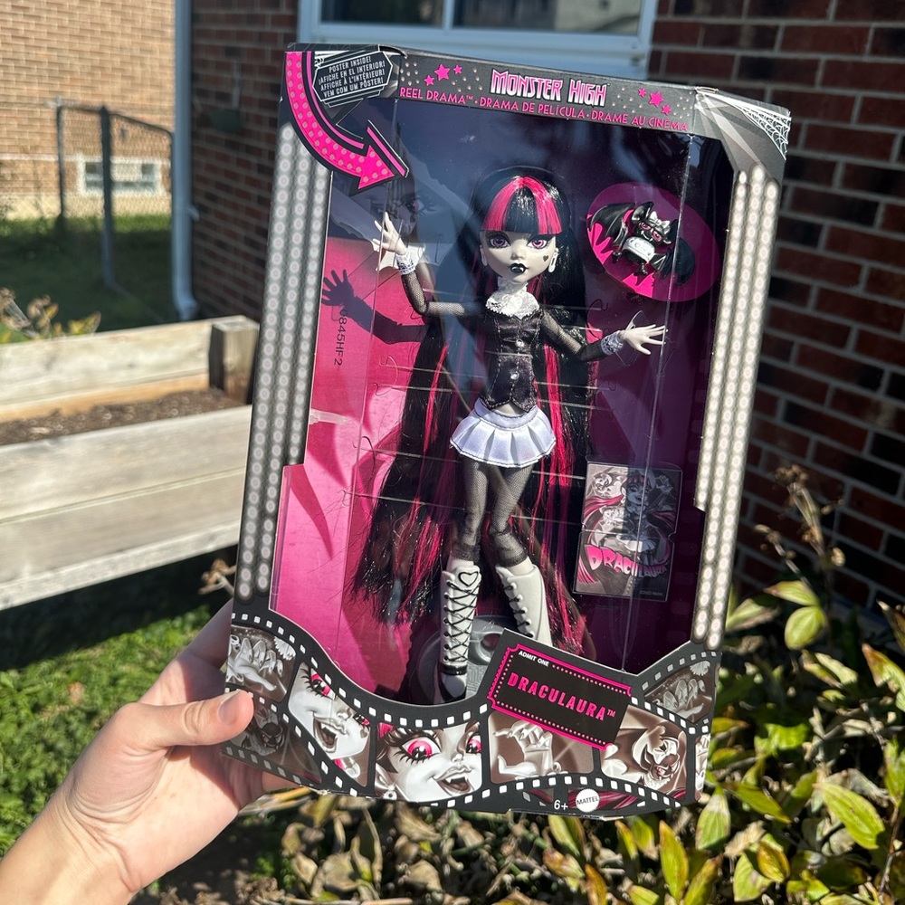 Reel drama draculaura monster high doll
